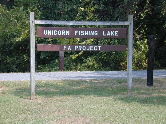 Photo of Unicorn Lake Sign.