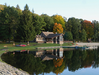 Herrington Manor State Park Lake and Visitor Center