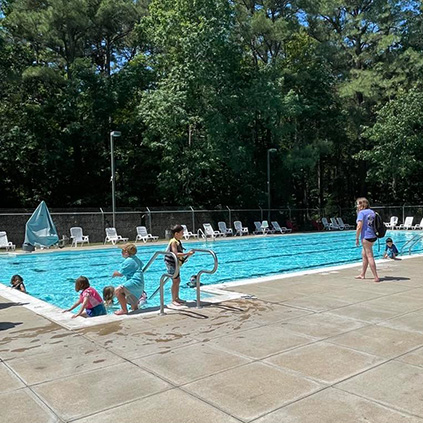 people by the pool